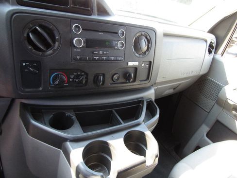 Used 2013 Ford E-250 and Econoline 250 w/ PWR Group image 18