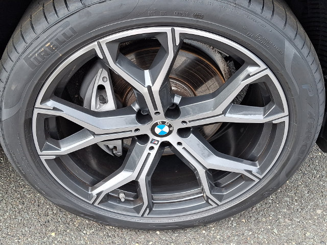Used 2024 BMW X5 xDrive40i w/ M Sport Package AWD/4WD image 8