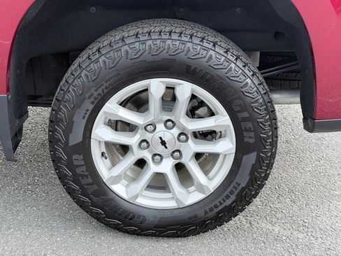 Used 2024 Chevrolet Silverado 1500 RST AWD/4WD image 34