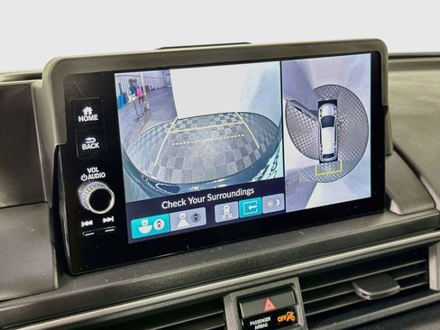 Used 2025 Honda Pilot Black Edition image 14