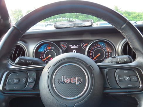 Used 2019 Jeep Wrangler Sport AWD/4WD image 20