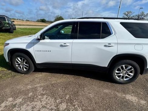 Used 2019 Chevrolet Traverse LT w/ LPO, Floor Liner Package AWD/4WD image 6