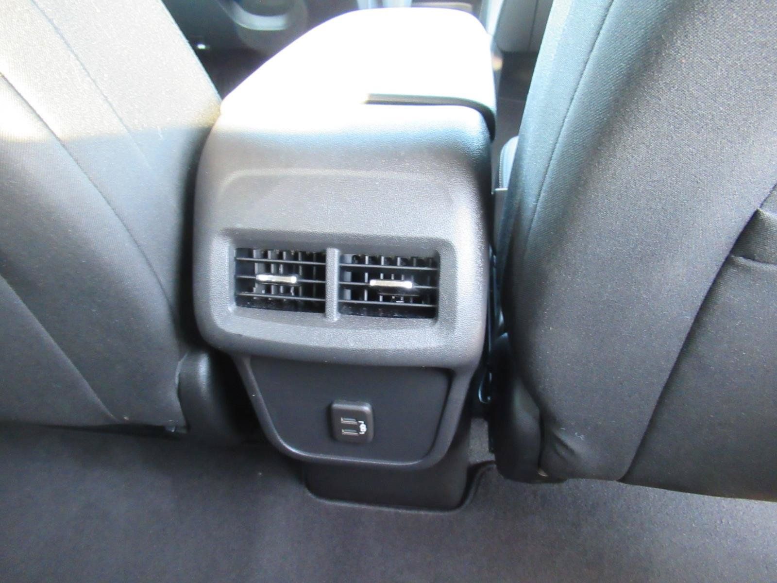 Used 2020 Chevrolet Equinox LT FWD image 29
