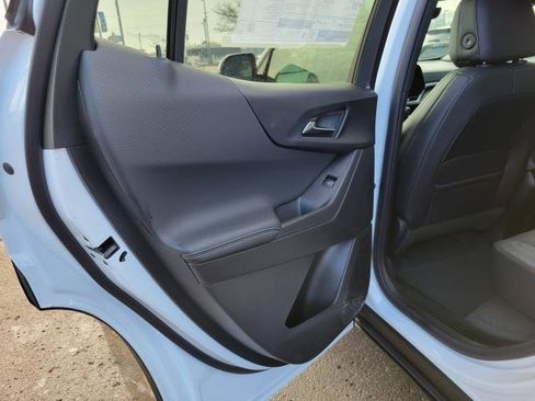 New 2026 Chevrolet Equinox LT w/ Convenience Package II image 23