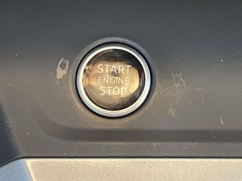 Used 2023 Audi Q3 2.0T Premium w/ Convenience Package image 36