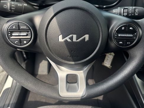 Used 2025 Kia Soul LX w/ LX Technology Package image 26