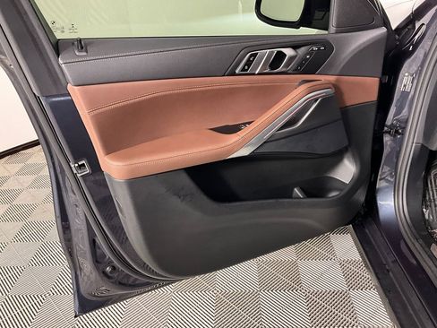 Used 2022 BMW X6 xDrive40i w/ Premium Package image 18