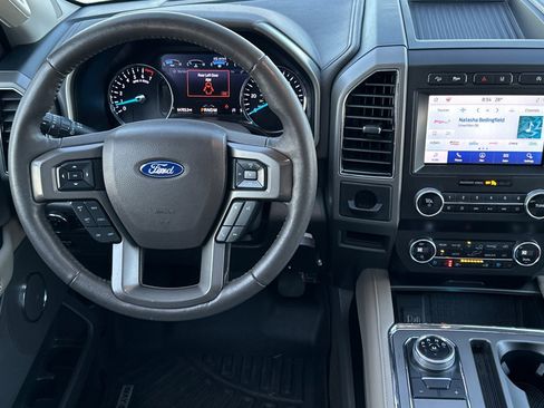 Used 2020 Ford Expedition XLT w/ Equipment Group 202A image 14