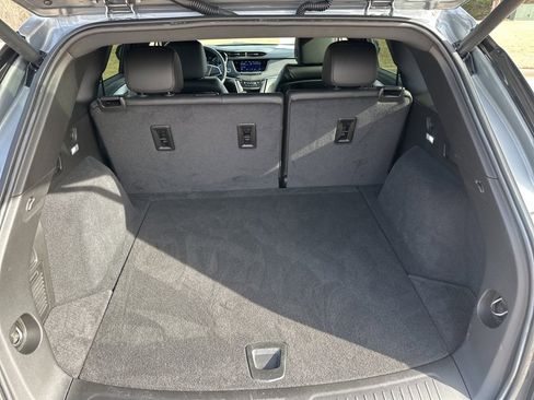 Used 2025 Cadillac XT5 Luxury image 35