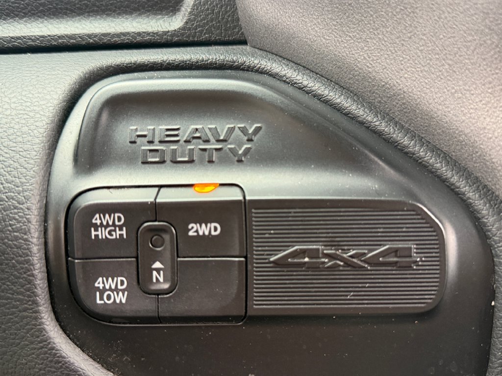 Used 2020 RAM 2500 Laramie AWD/4WD image 18