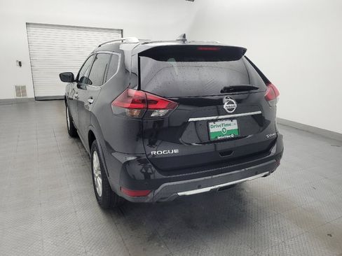 Used 2019 Nissan Rogue SV AWD/4WD image 6