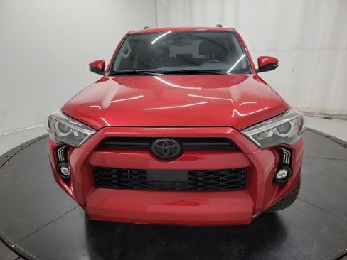 Used 2023 Toyota 4Runner SR5 Premium w/ Moonroof Package RWD image 2