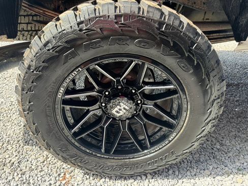 Used 2016 Ford F250 Lariat w/ Lariat Ultimate Package AWD/4WD image 9