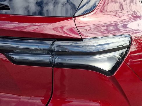 Used 2025 Chevrolet Equinox EV RS image 9