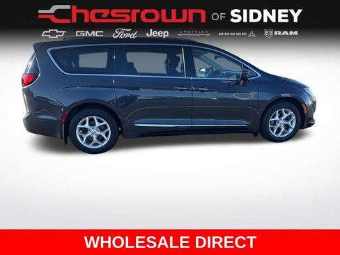 Used 2019 Chrysler Pacifica Touring-L Plus w/ Advanced Safetytec Group FWD image 6