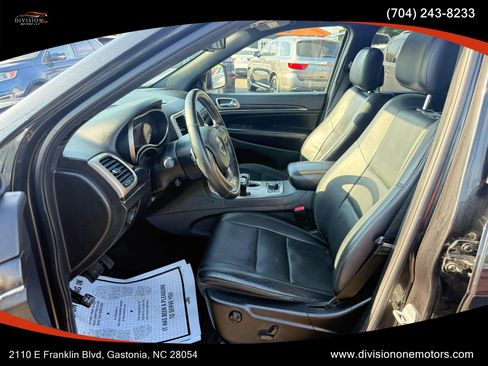 Used 2014 Jeep Grand Cherokee Limited w/ Luxury Group II image 11