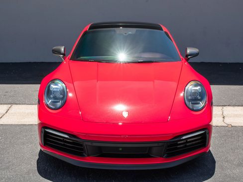 Used 2021 Porsche 911 Carrera S image 3
