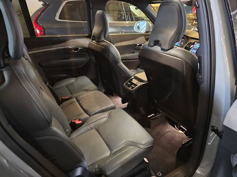Certified 2025 Volvo XC90 B6 Ultra w/ Protection Package AWD/4WD image 8