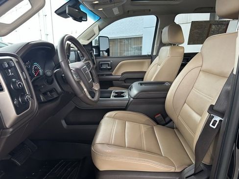 Used 2018 GMC Sierra 2500 Denali w/ Duramax Plus Package image 34