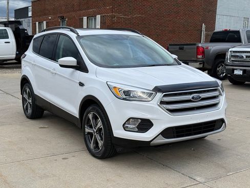 Used 2018 Ford Escape SEL AWD/4WD image 4