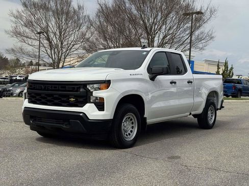 Used 2024 Chevrolet Silverado 1500 W/T w/ WT Value Package image 25