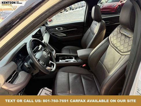 Used 2025 Ford Explorer Platinum w/ LUX Leather Package image 31