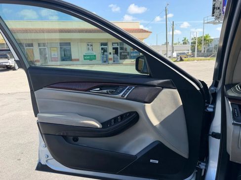 Used 2017 Cadillac CTS Sedan RWD image 9