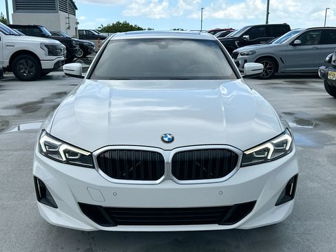 Used 2023 BMW 330i Sedan w/ Convenience Package RWD image 2