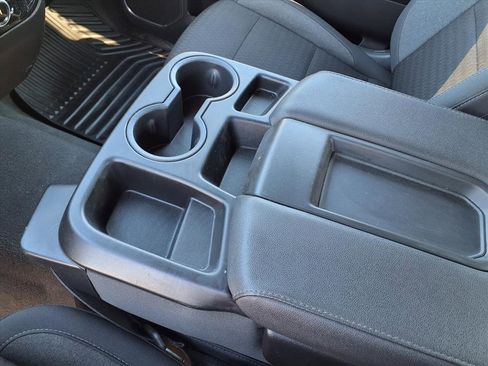 Used 2024 GMC Sierra 1500 SLE image 24