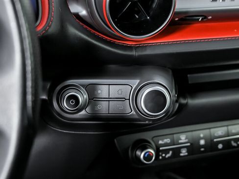 Used 2018 Ferrari 812 Superfast RWD image 31
