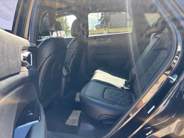 Used 2024 Kia Sportage X-Line w/ X-Line Premium Package AWD/4WD image 12