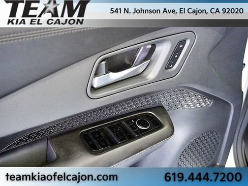 Used 2023 Nissan Ariya FWD image 26