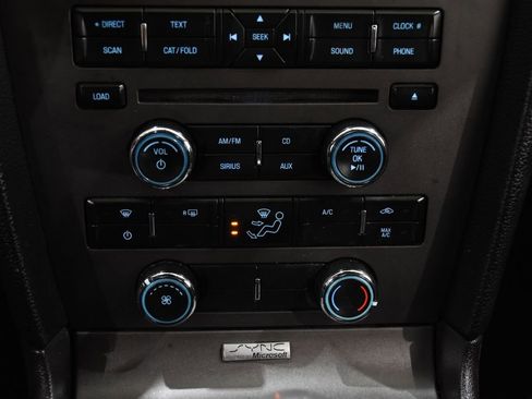 Used 2013 Ford Mustang Premium image 22
