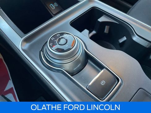 Certified 2022 Ford Edge SE w/ Black Appearance Package image 17