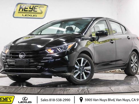 Used 2024 Nissan Versa SV FWD image 1