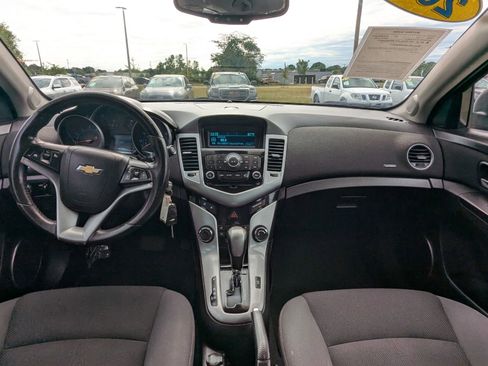 Used 2011 Chevrolet Cruze LT FWD image 15