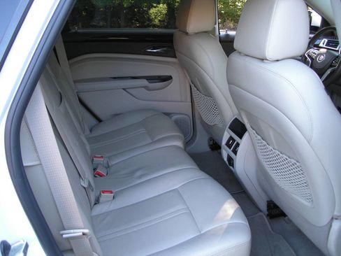 Used 2015 Cadillac SRX Performance w/ Driver Awareness Package image 6