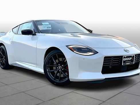 New 2026 Nissan Z Performance w/ Floor Mat Package image 2