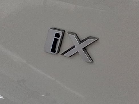 Certified 2023 BMW iX xDrive50 w/ Sport Package AWD/4WD image 20