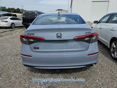 Used 2023 Honda Civic Sport image 8