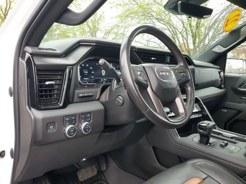 Used 2022 GMC Sierra 1500 AT4 w/ AT4 Premium Package image 18
