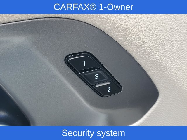 Used 2023 Chrysler Pacifica Touring-L FWD image 11