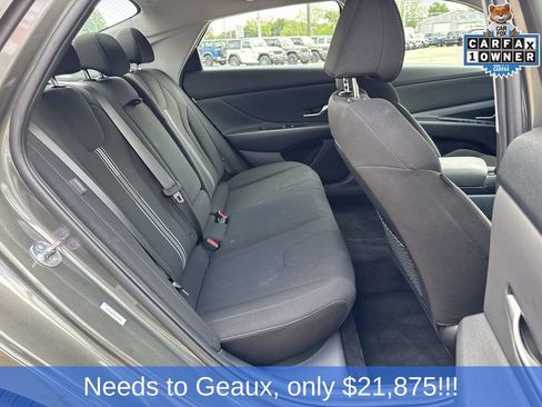 Used 2025 Hyundai Elantra SEL FWD image 20