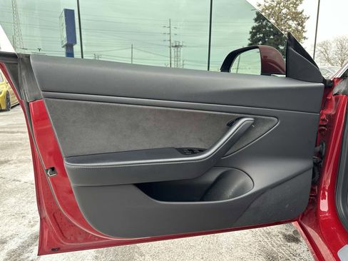 Used 2019 Tesla Model 3 Performance image 10