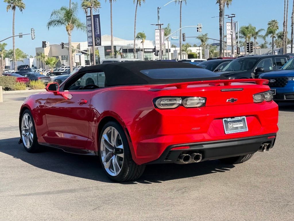 Used 2021 Chevrolet Camaro SS RWD image 5