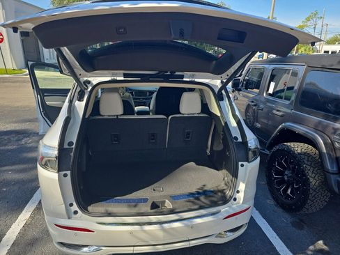 Used 2022 Buick Enclave Avenir w/ Trailering Package, 5000 lbs. image 9