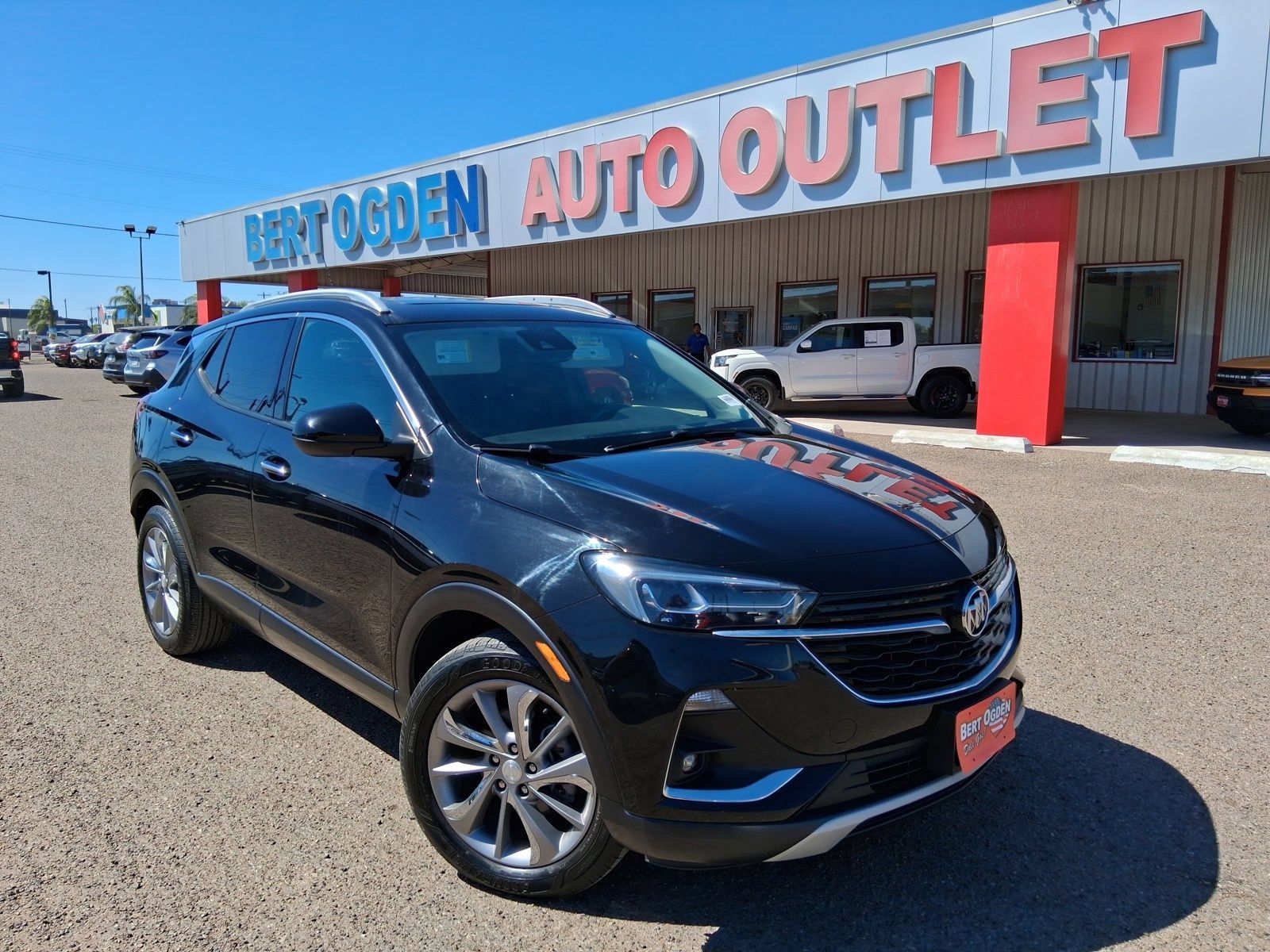 Used 2023 Buick Encore GX Essence w/ Experience Buick Package FWD image 1