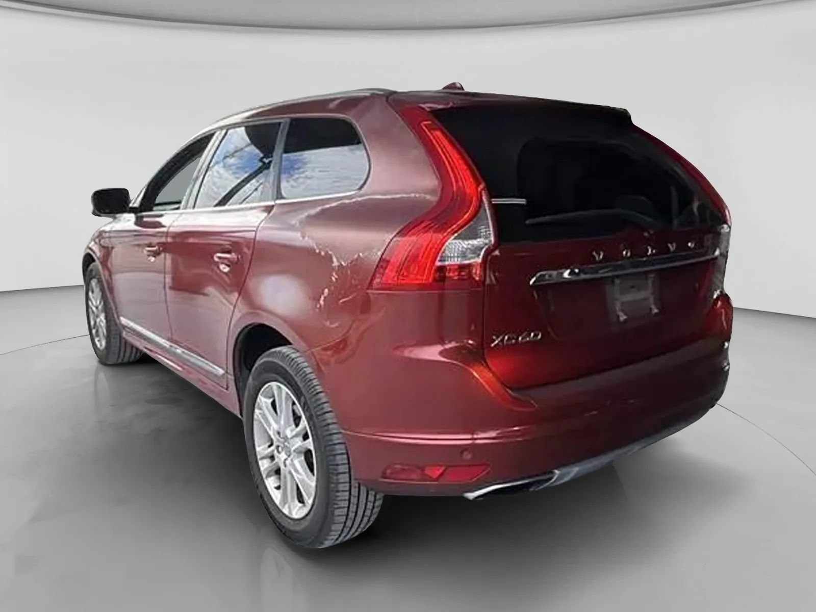 Used 2015 Volvo XC60 T5 Premier FWD image 2