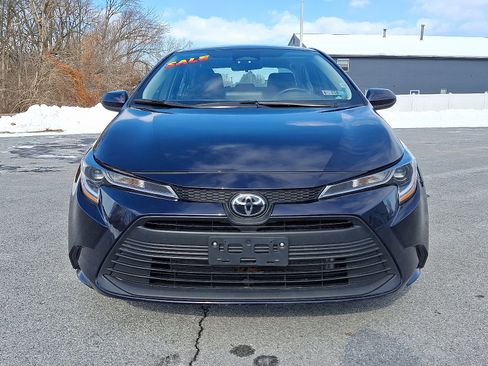 Used 2024 Toyota Corolla LE image 2
