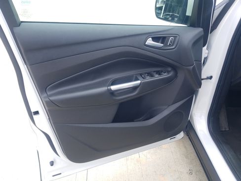 Used 2016 Ford Escape SE FWD image 9